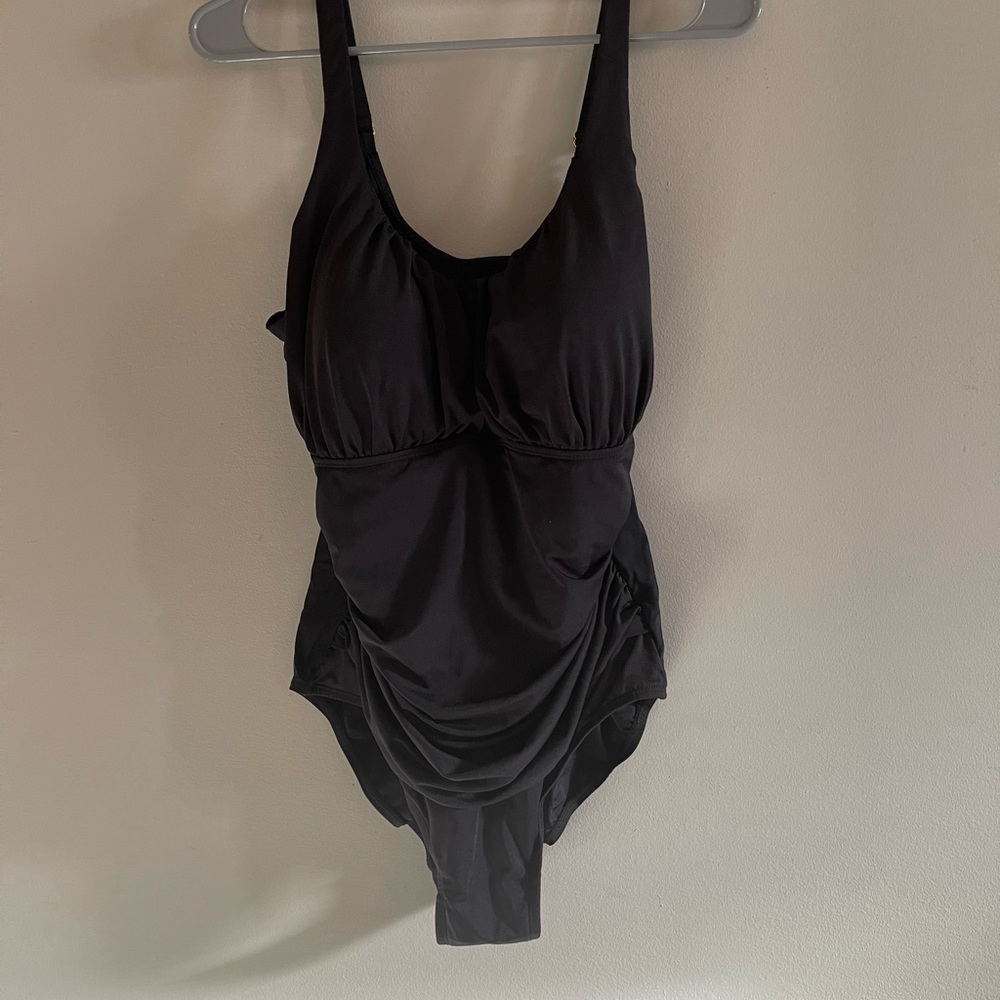 Size 20W black womens swimsuit. Brand new!